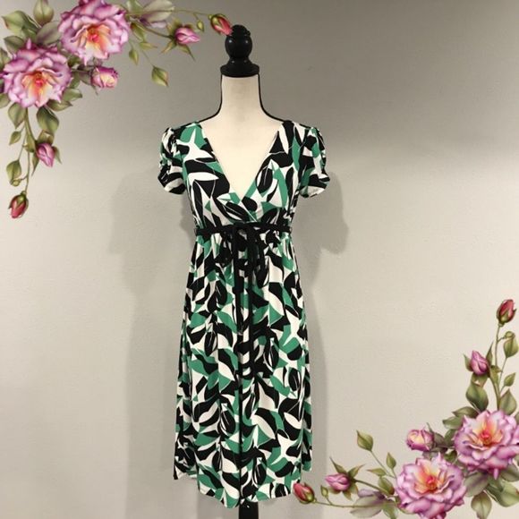 Bisou Bisou v-neck midi dress - Picture 1 of 10